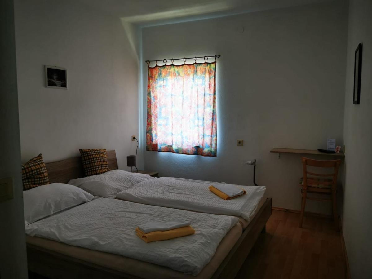 Hotel Goldene Krone 米斯特尔巴赫 外观 照片