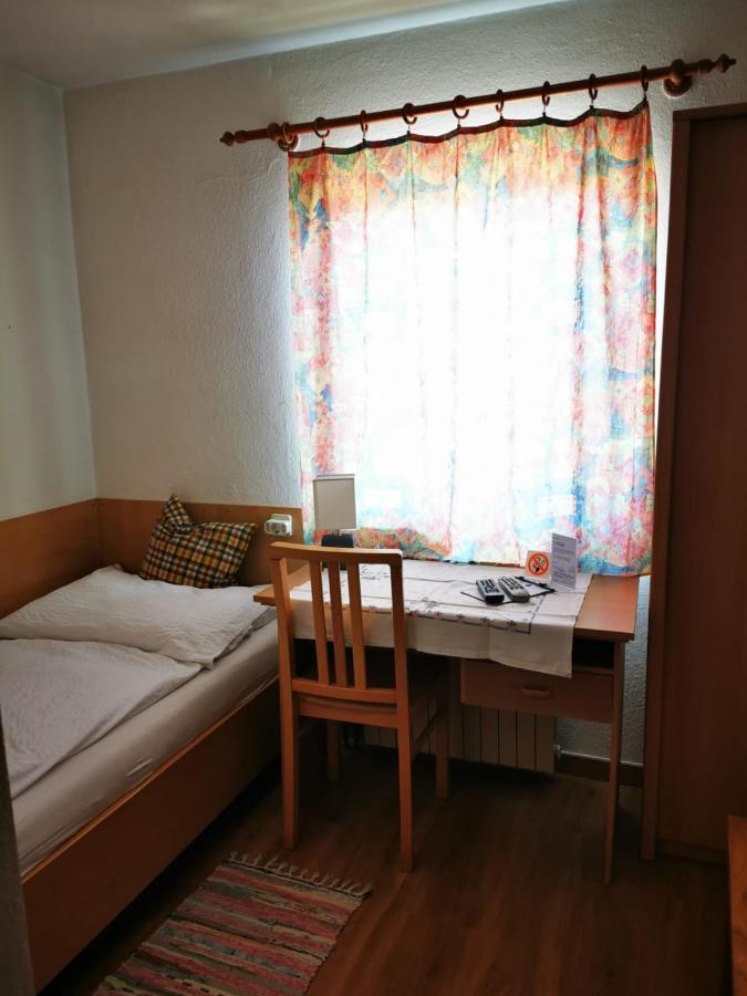 Hotel Goldene Krone 米斯特尔巴赫 外观 照片