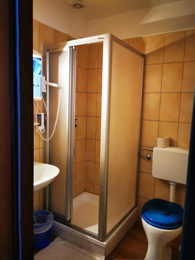 Hotel Goldene Krone 米斯特尔巴赫 外观 照片